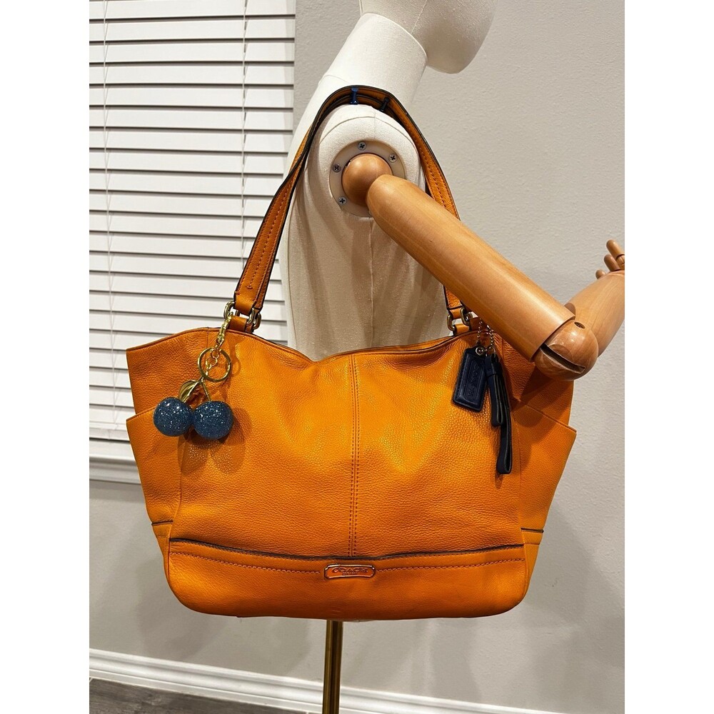 Coach Custard yellow Leather shoulder bag